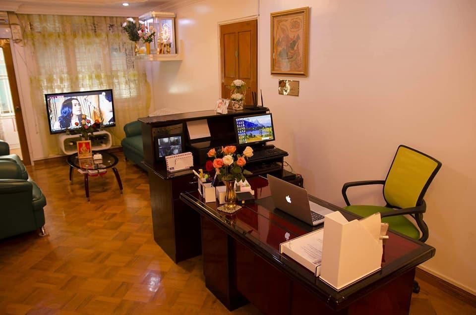 Adler Lady Hostel - Ladies Only Γιανγκόν Εξωτερικό φωτογραφία